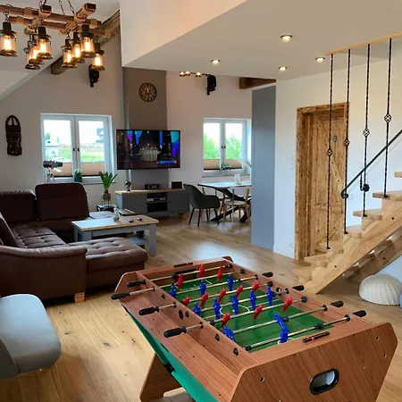 Apartment Dark Horse *